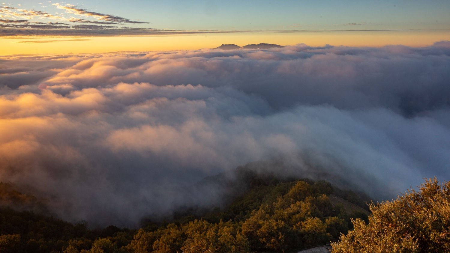 Mar de nieblas en el Balcó de la Plana.