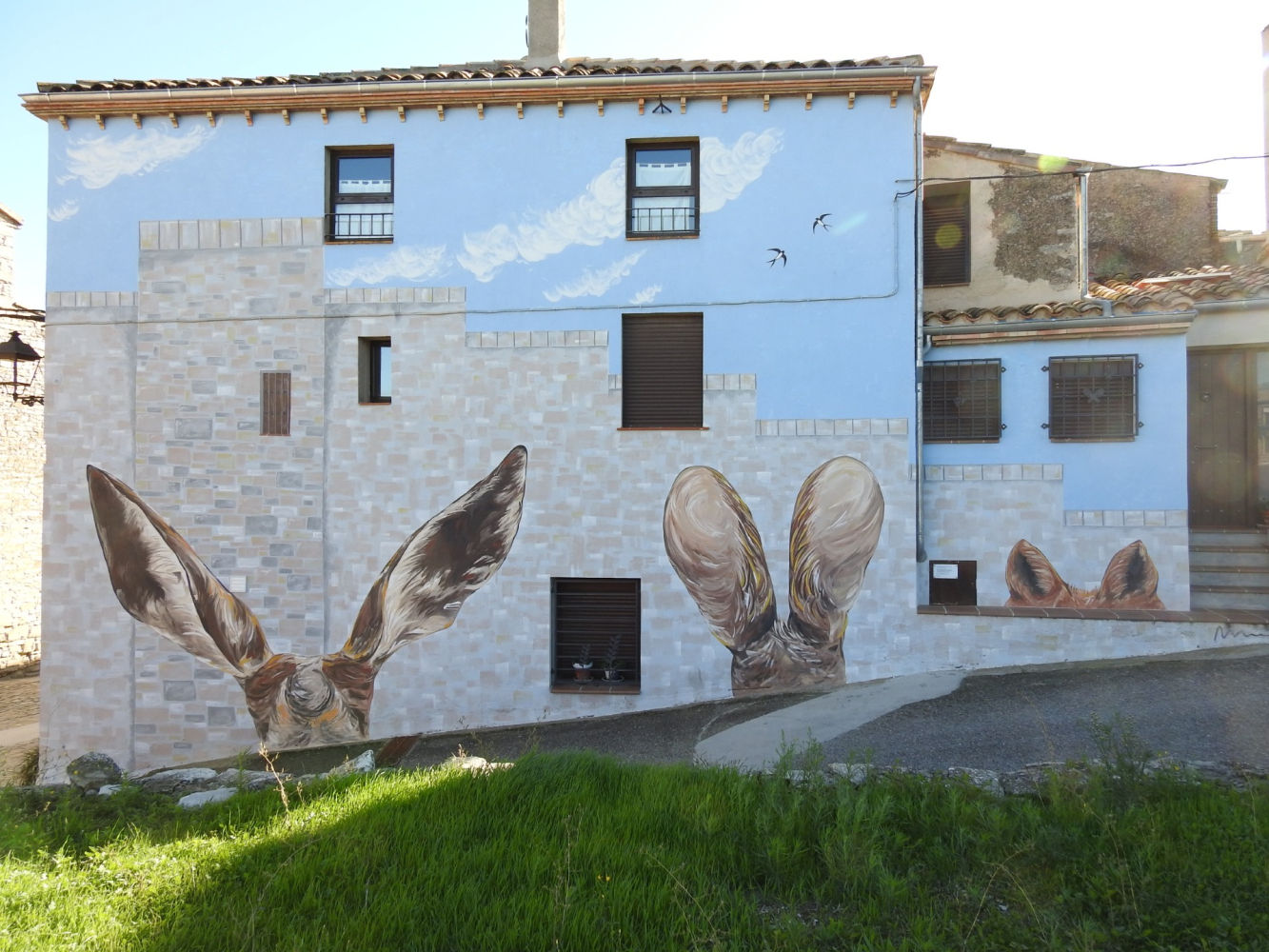 Las paredes escuchan.