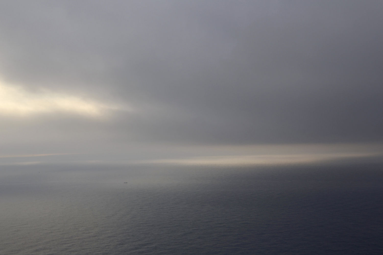 Niebla y nubes visto des del Far de Sant Sebastià.