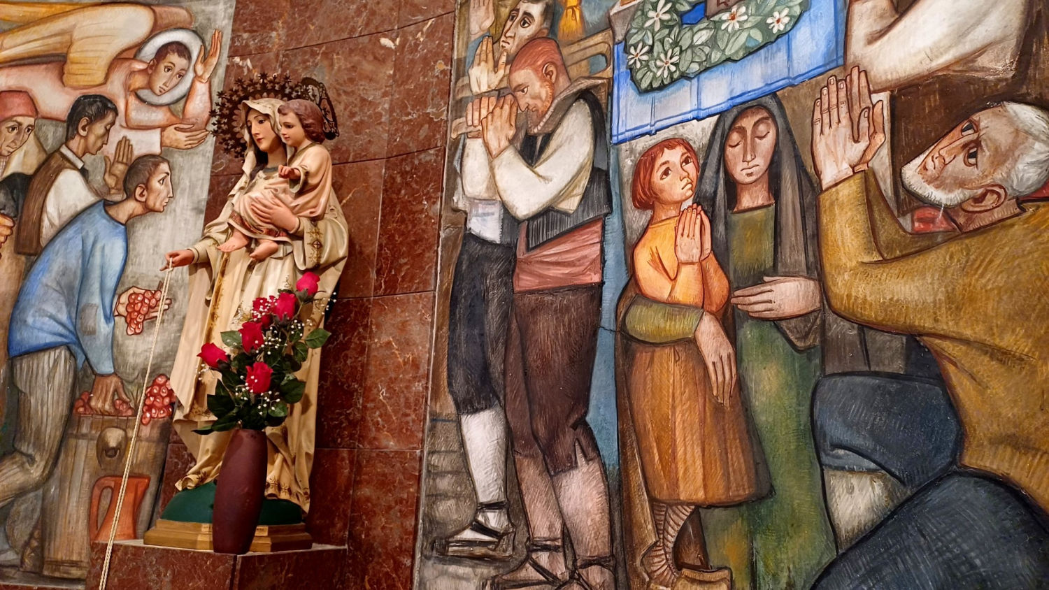 Detalles del mural de Navarro Rodón.