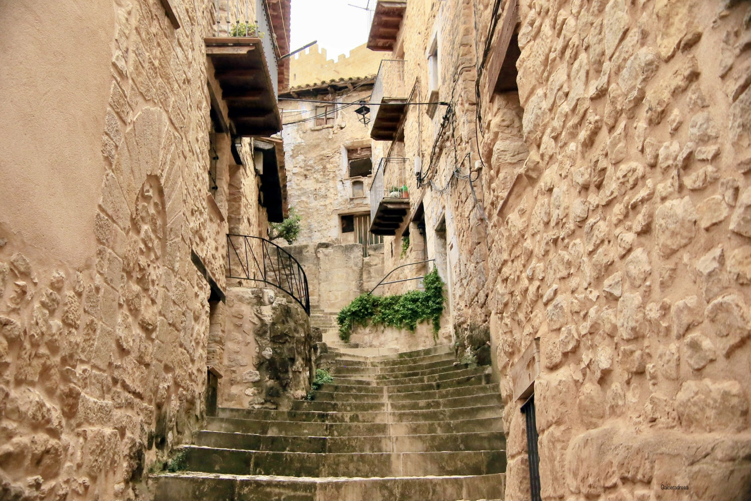 Explorando Valderrobres.