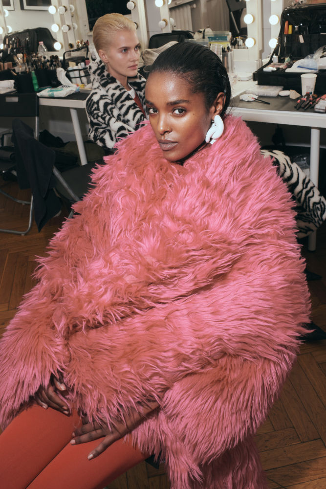 A model presents a creation by Stella McCartney for the Women Ready-to-wear Spring-Summer 2025 collection as part of the Paris Fashion Week, in Paris on September 30, 2024. (Photo by JULIEN DE ROSA / AFP)