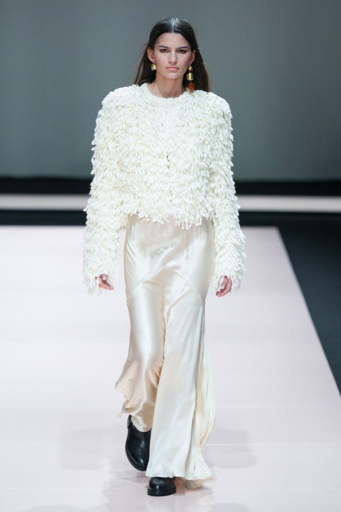 A model presents a creation during a catwalk presentation for British fashion house Burberry's Autumn/Winter 2024 collection, at London Fashion Week in London, on February 19, 2024. (Photo by HENRY NICHOLLS / AFP)