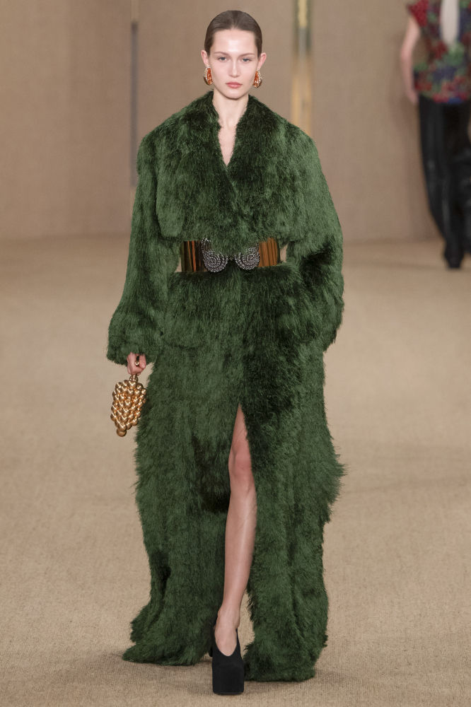 PARIS, FRANCE - FEBRUARY 28: (EDITORIAL USE ONLY - For Non-Editorial use please seek approval from Fashion House) A model walks the runway during the Dries Van Noten Womenswear Fall/Winter 2024-2025 show as part of Paris Fashion Week on February 28, 2024 in Paris, France. (Photo by Peter White/Getty Images)