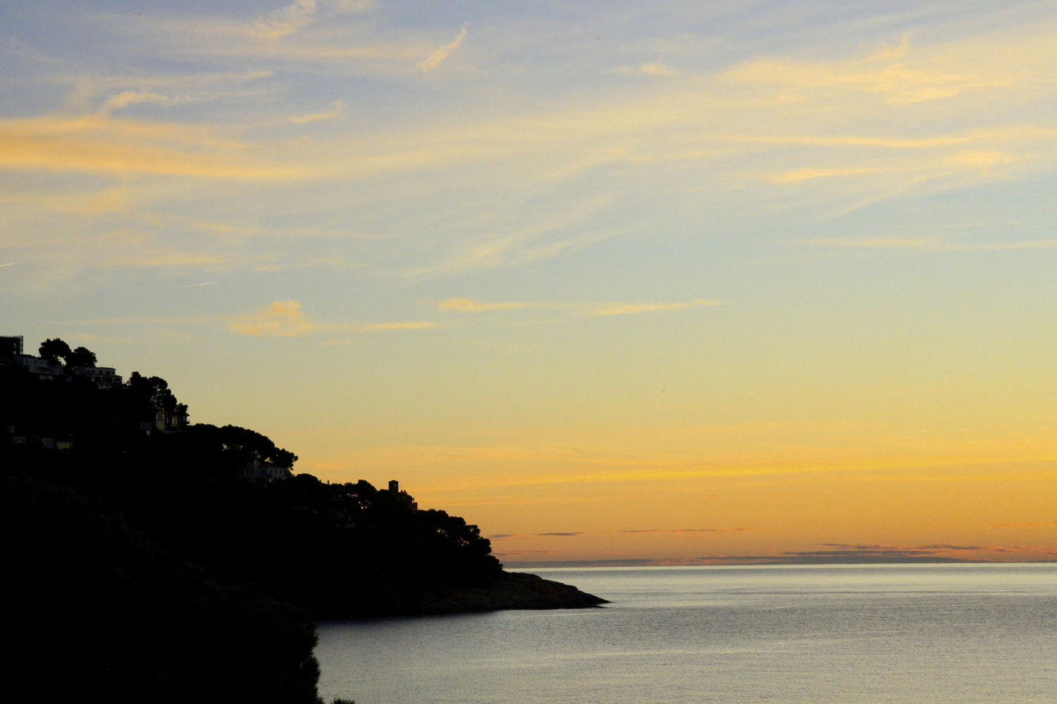 Paisaje marítimo del camino de ronda entre Calella de Palafrugell y Llafranc.