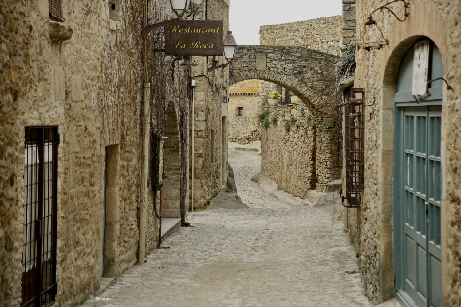 La buena conservación del pueblo de Peratallada.