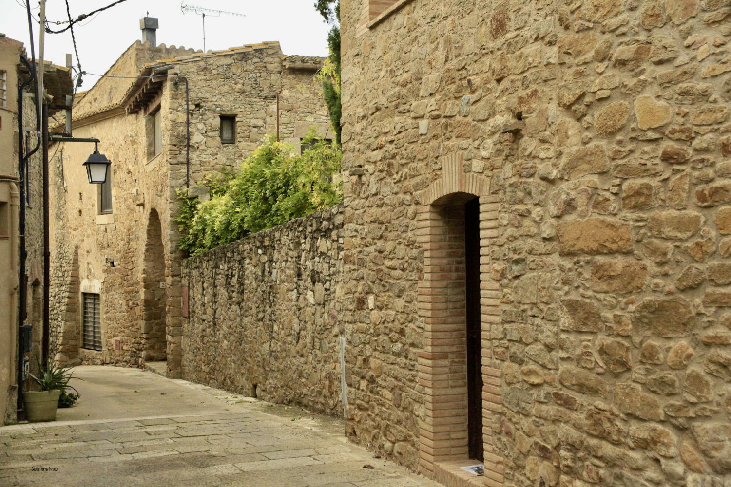 Callejuela de Ullastret.