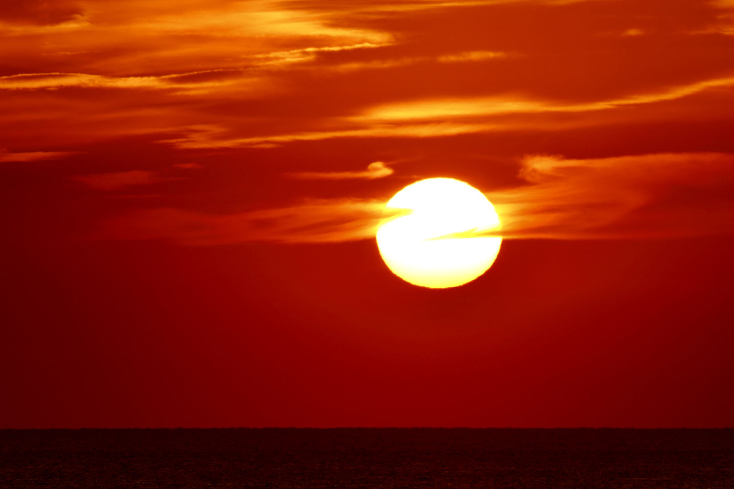 Amanecer entre nubes en Llafranc.