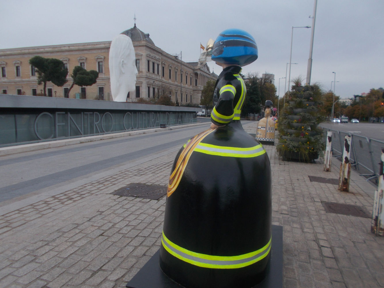 Las Meninas en la plaza de Colón.