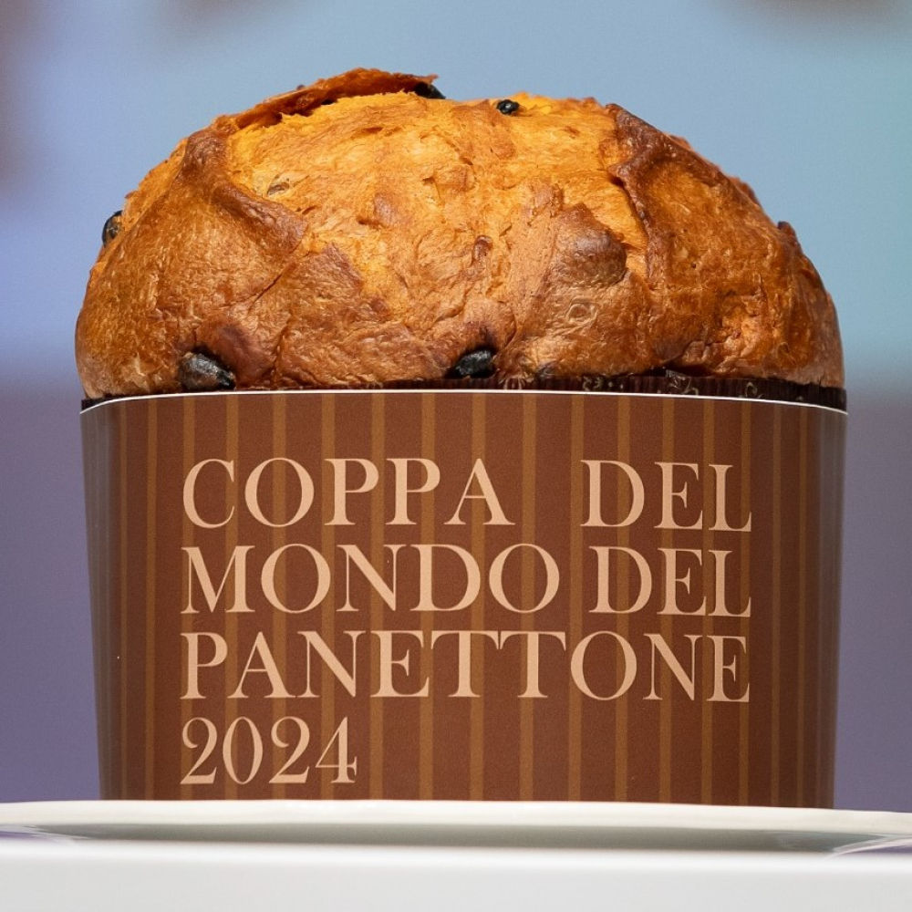 Ton Cortés y el equipo de Suca'l obtuvieron el premio al Mejor Panettone Tradicional del Mundo 2024, este es un panettone ganador