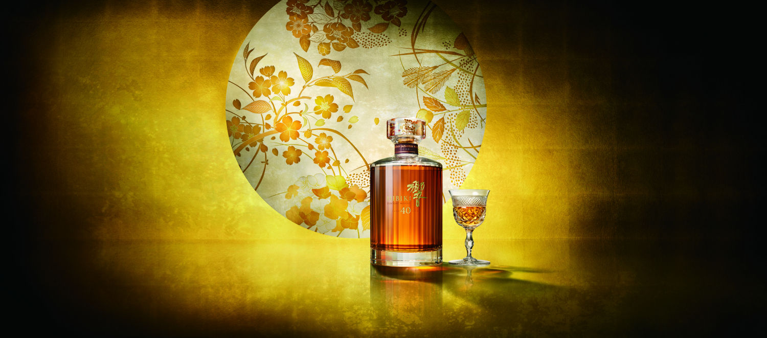 Con más de 100 años de historia, la casa japonesa lanza una edición limitada de 400 botellas de Hibiki 40 Years Old