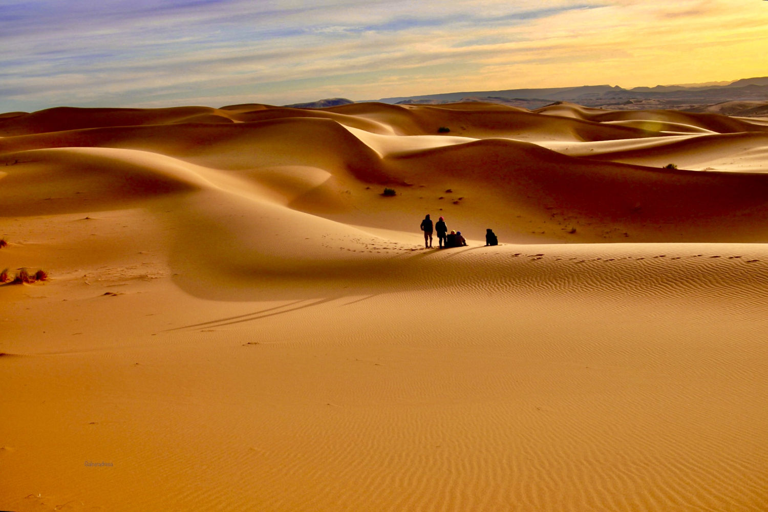 Disfrutando de las vistas en Erg Chebbi.