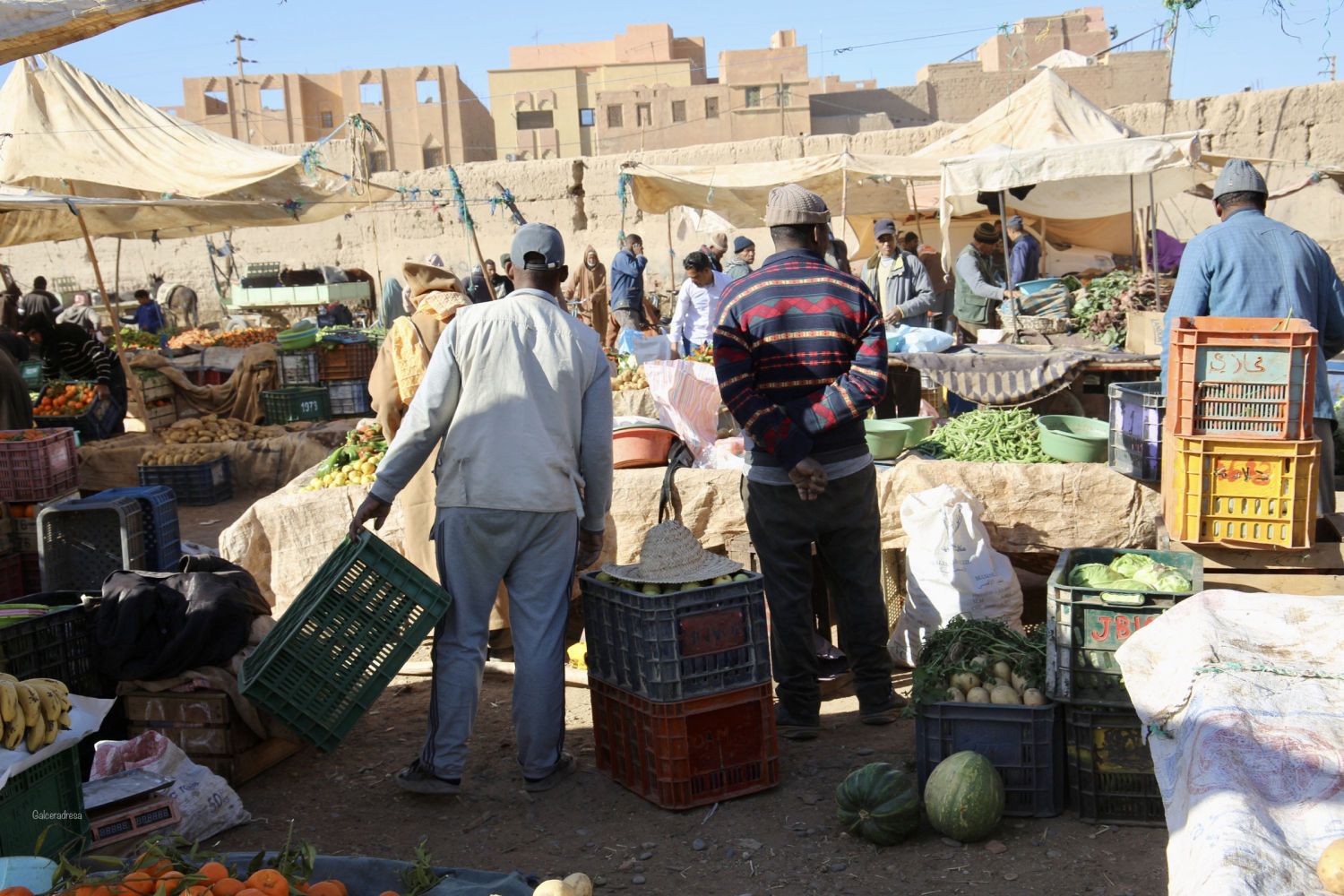 Vista de Rissani desde la plaza del mercado.