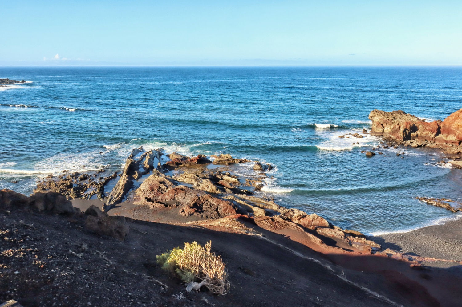 A orillas del Golfo de Lanzarote.