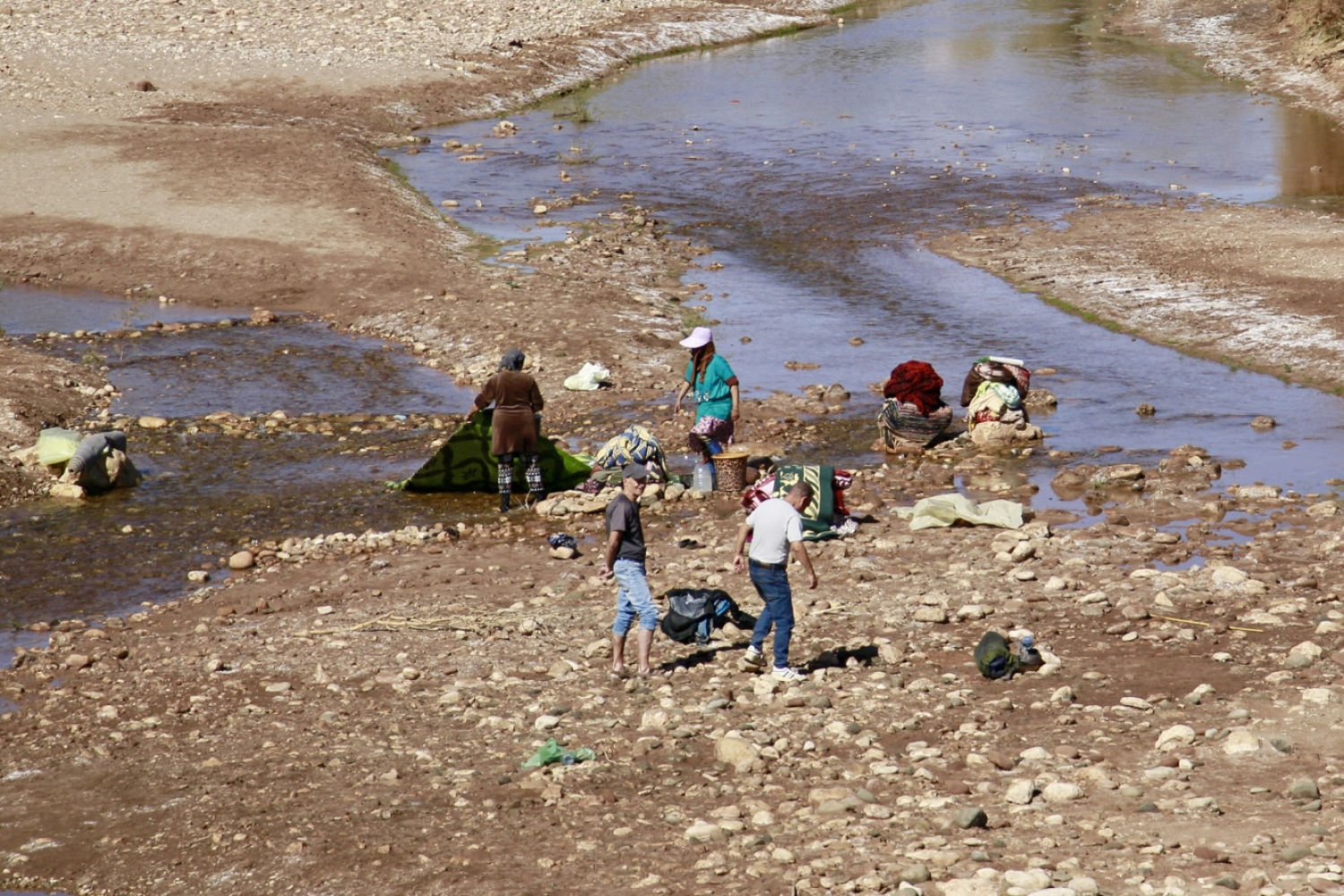 Trabajos en el río del ksar Ait Ben Hadu.
