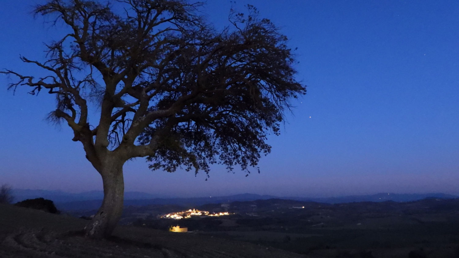 El bello anochecer de Ivorra.