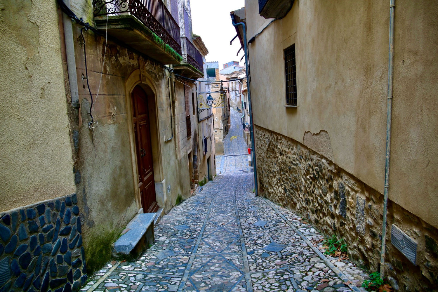 Calle de Torroja del Priorat.