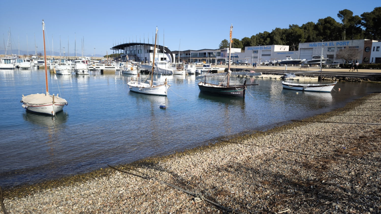 Vista del Port de la Clota.