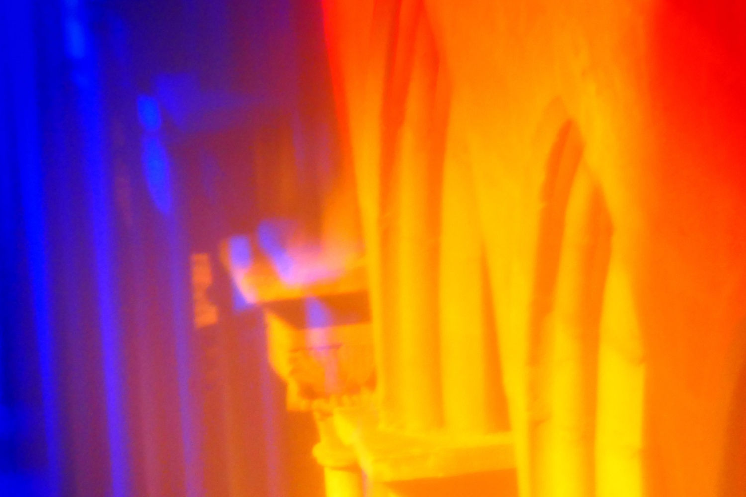 Reflejos en los arcos del claustro del Monasterio de Pedralbes.