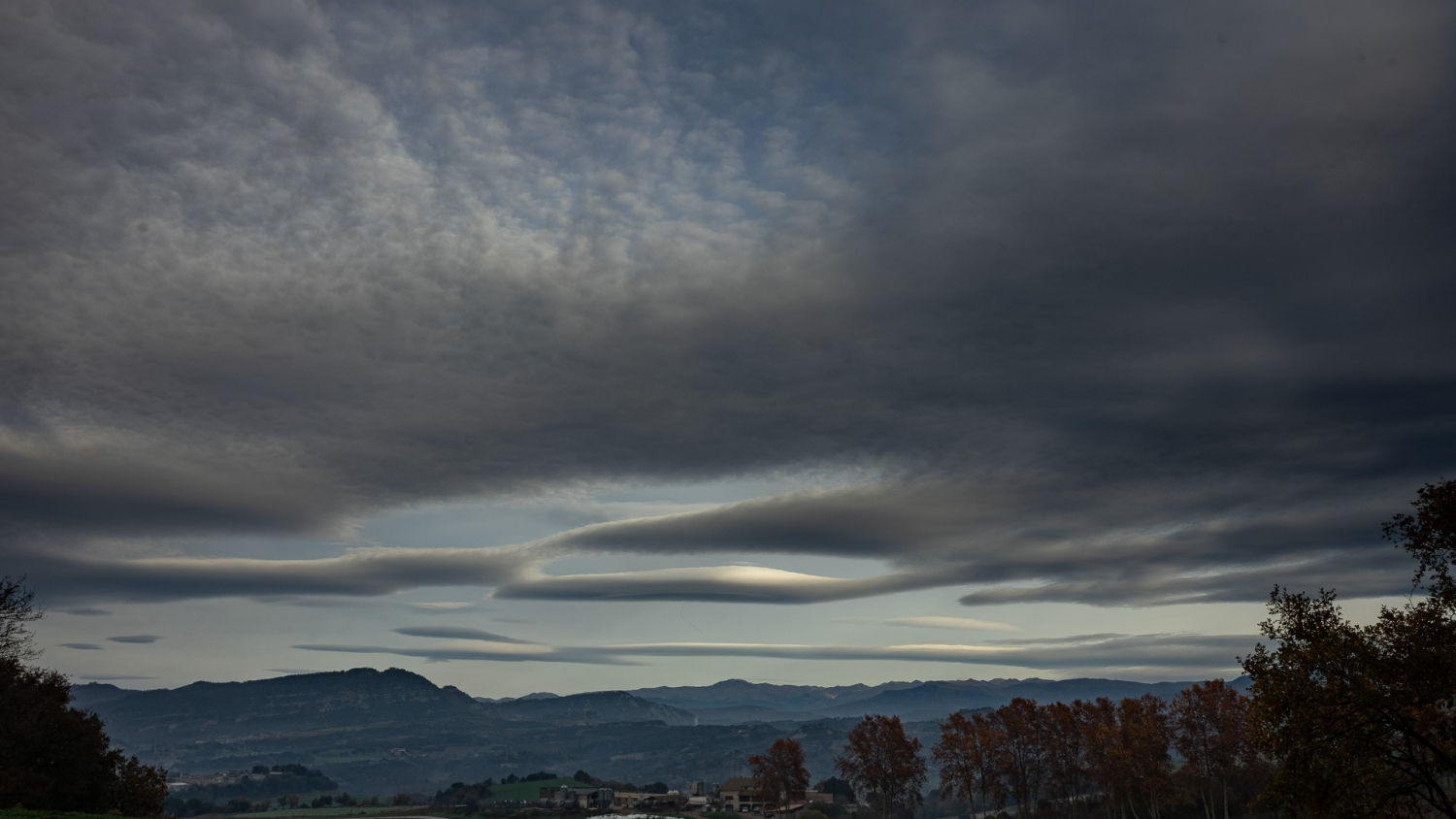 Altocúmulos en el Voltreganès