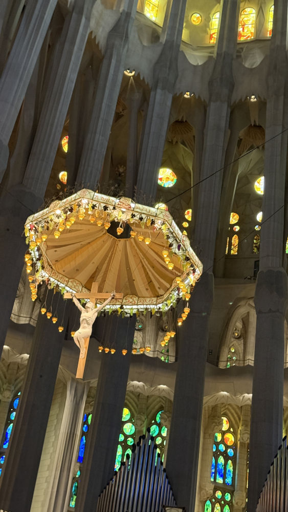 Majestuosidad interior de la Sagrada Familia.