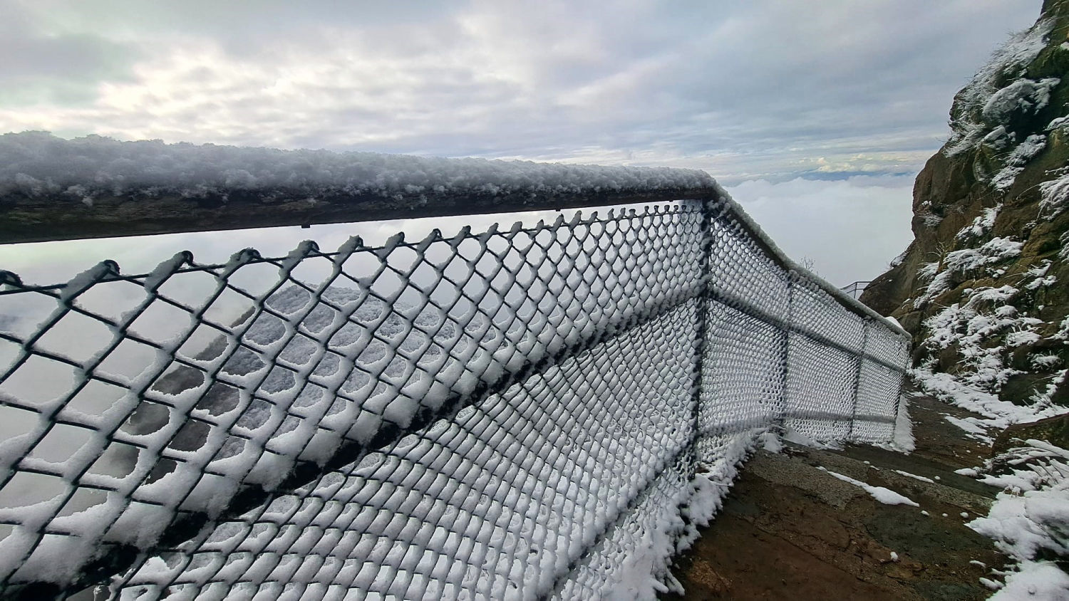 Nieve en el mirador de Bellmunt.