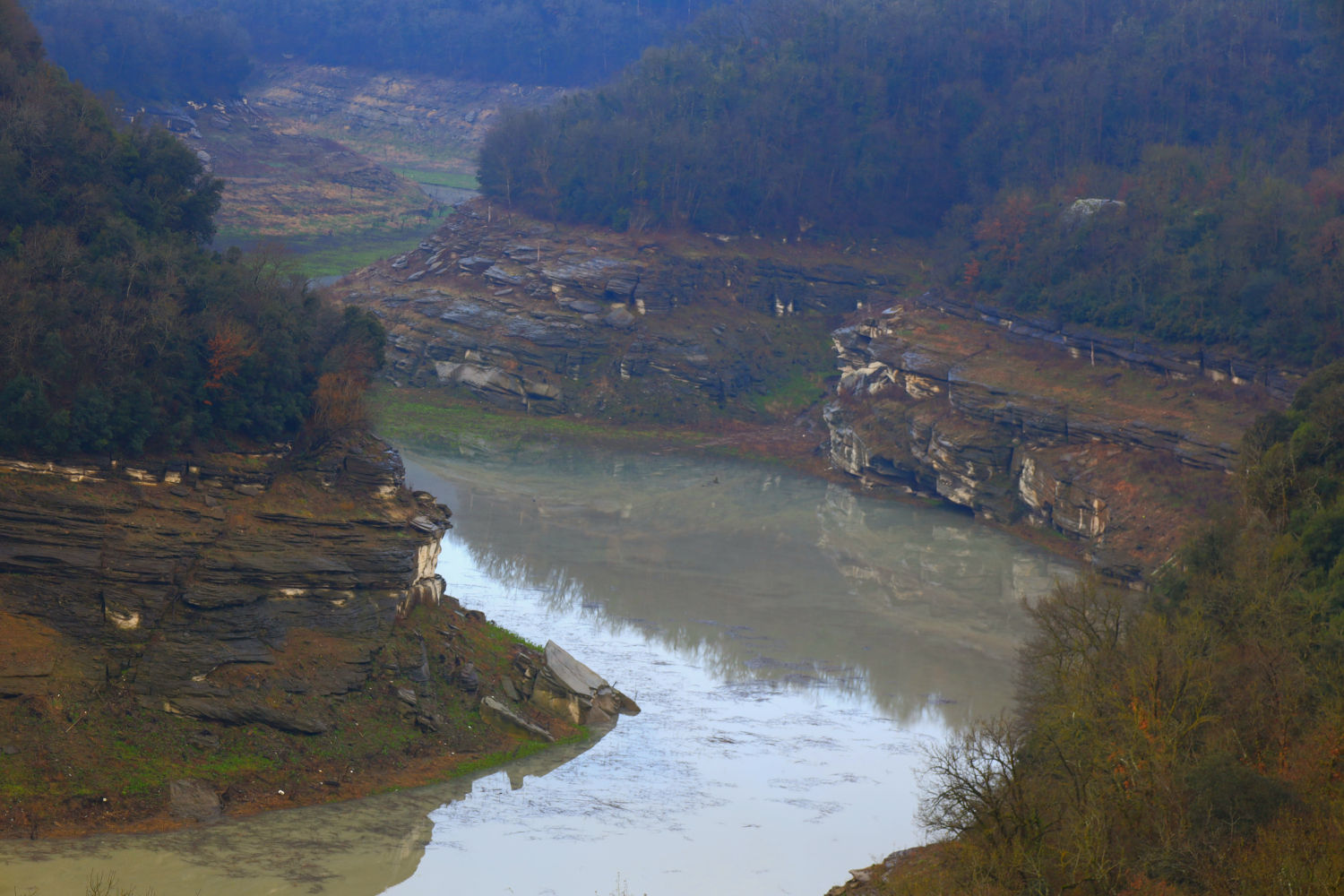 Otro lado del meandro del Ter.