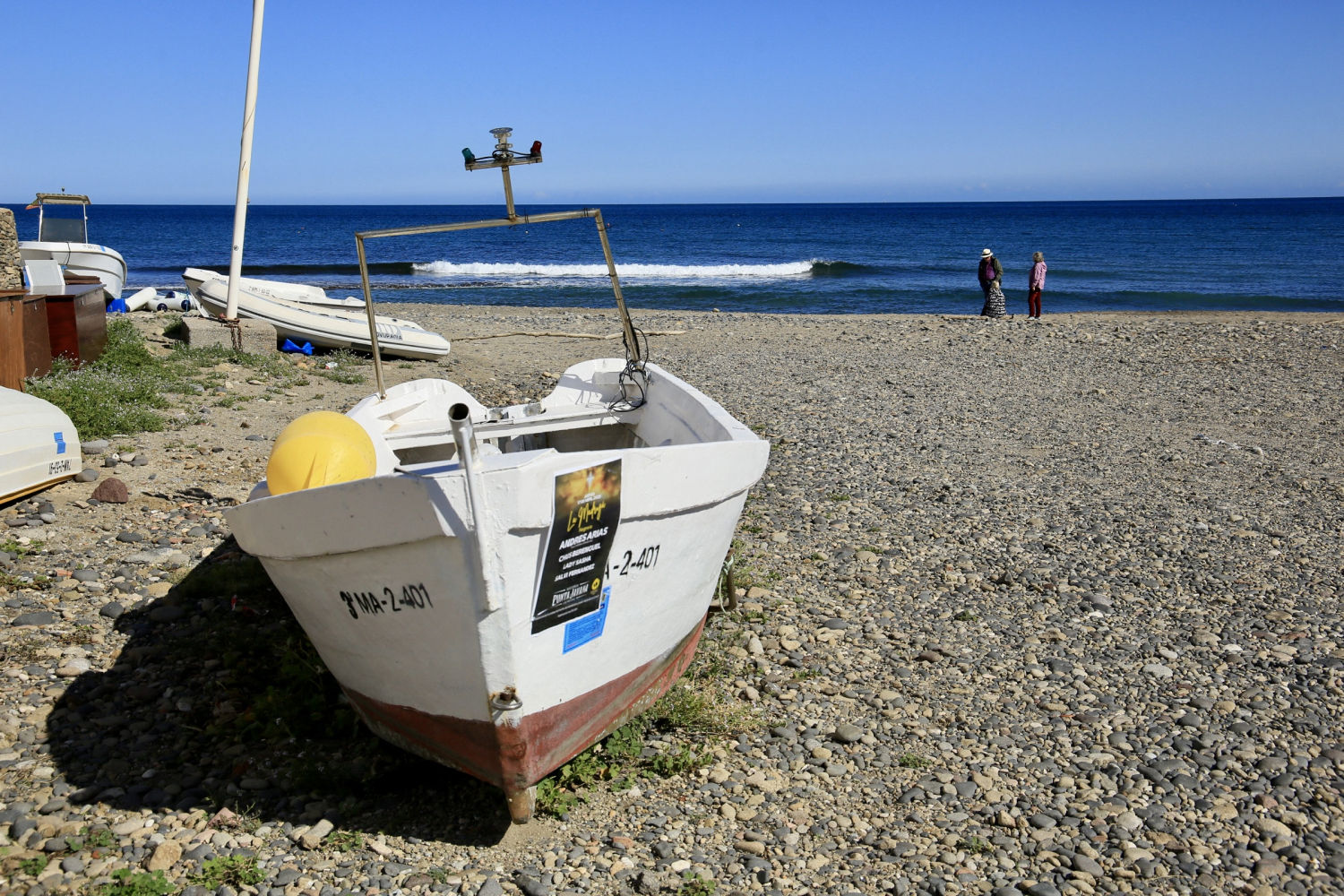 Barquitas en la playa de Las Negras.
