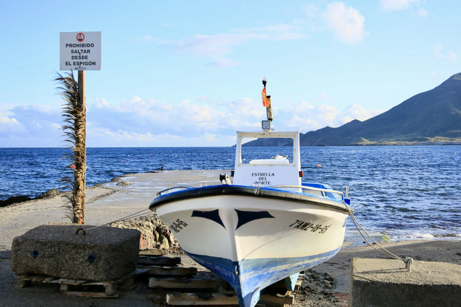 Este pueblo destaca por su tradición pesquera.