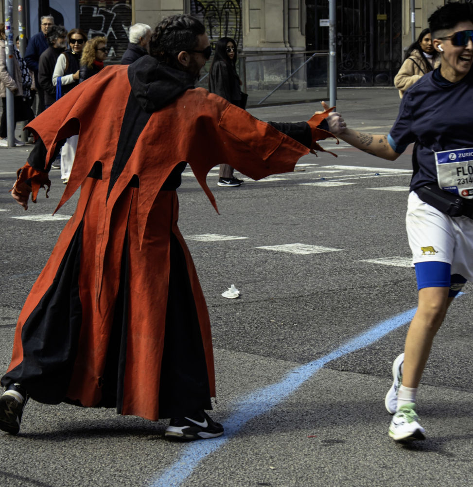 Dando ánimos al corredor.