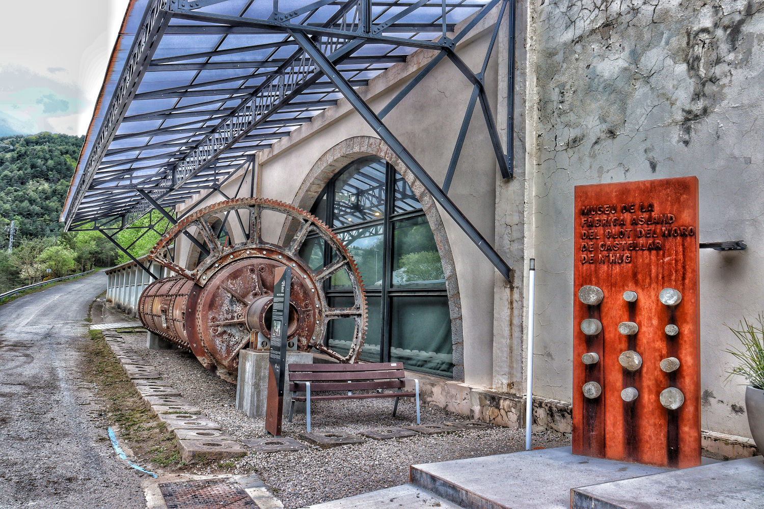 En el interior del complejo, también se pueden visitar espacios expositivos.