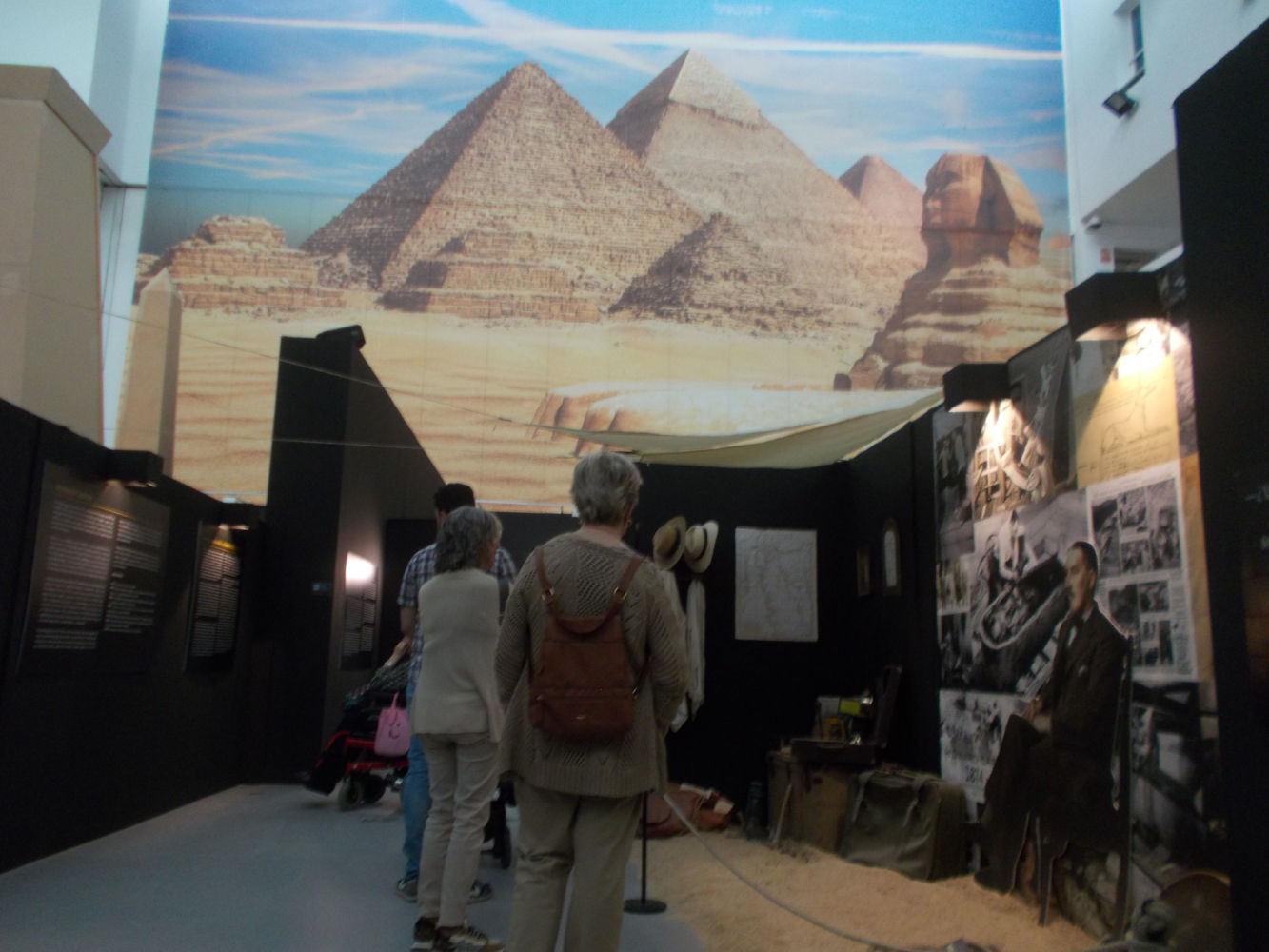 Imagen de las pirámides y la gran esfinge.