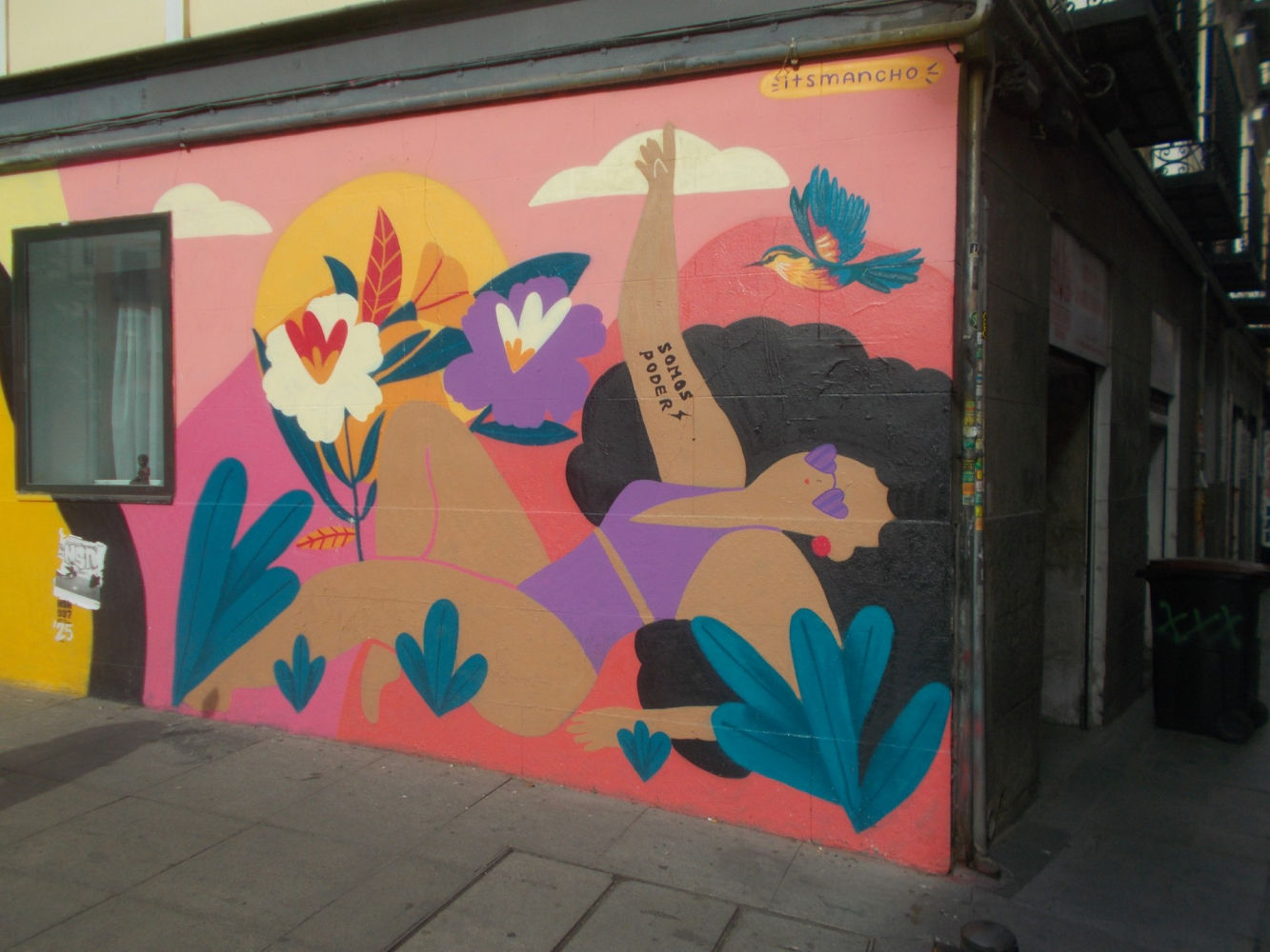 Mural en una esquina.