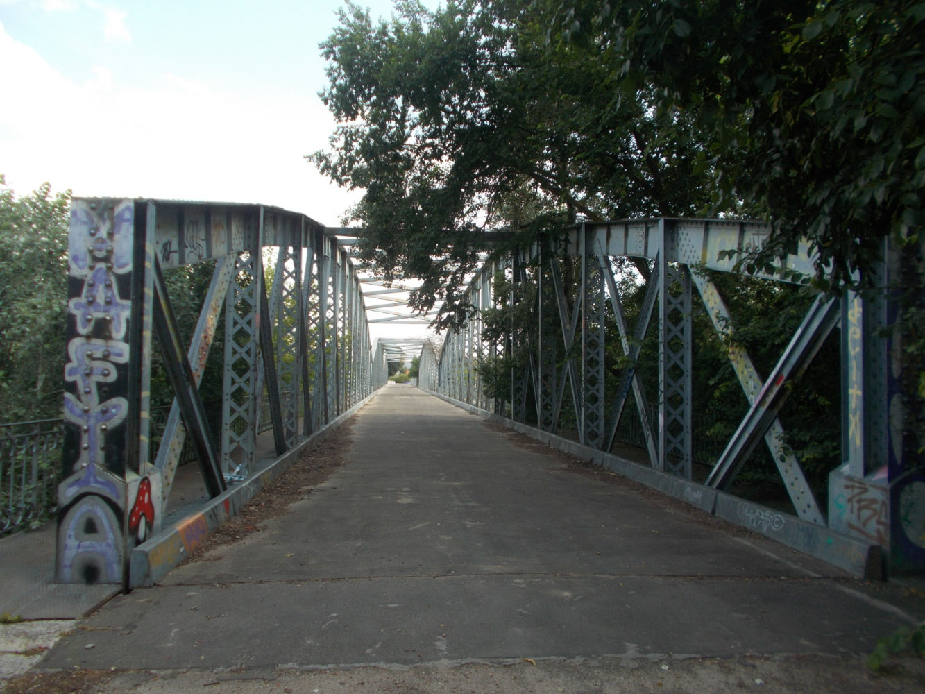 Puente de la laguna del Campillo.
