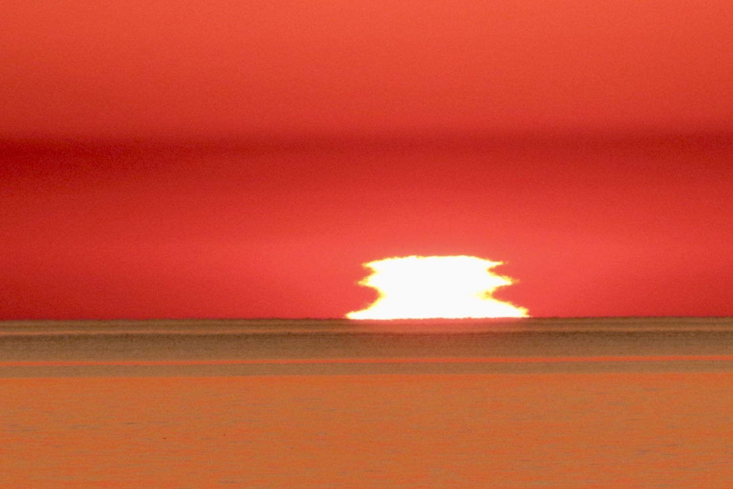 El sol deformado de Begur.