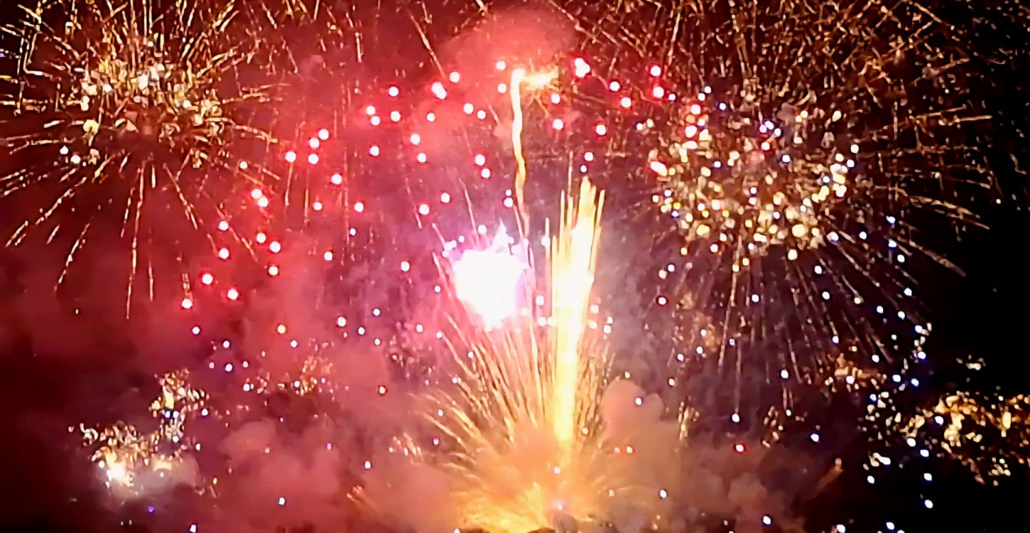 El cielo cubierto de luz y color.