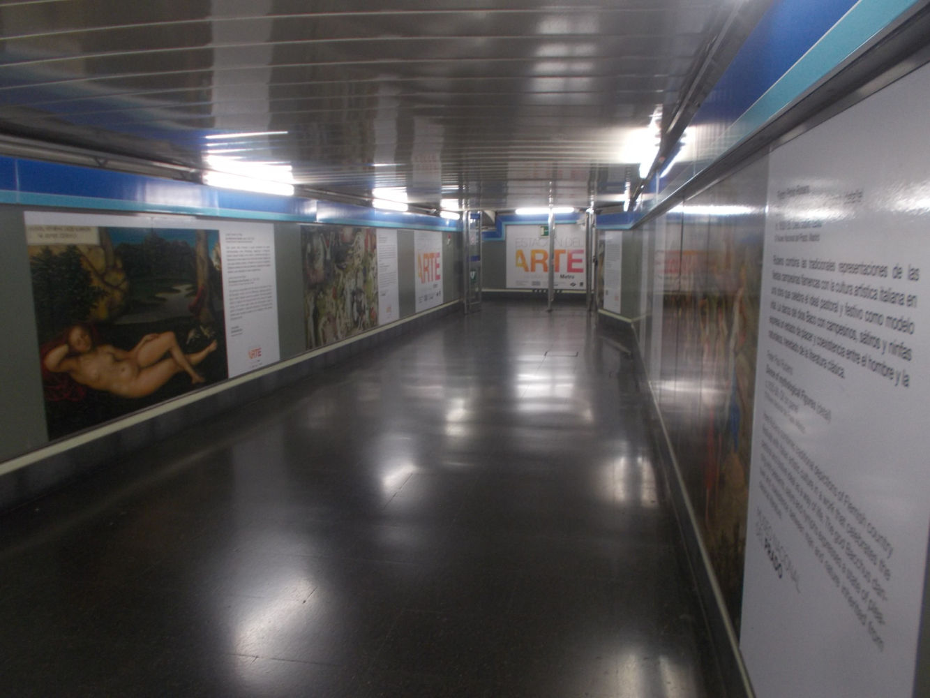 Vestíbulo de la Estación del Arte.