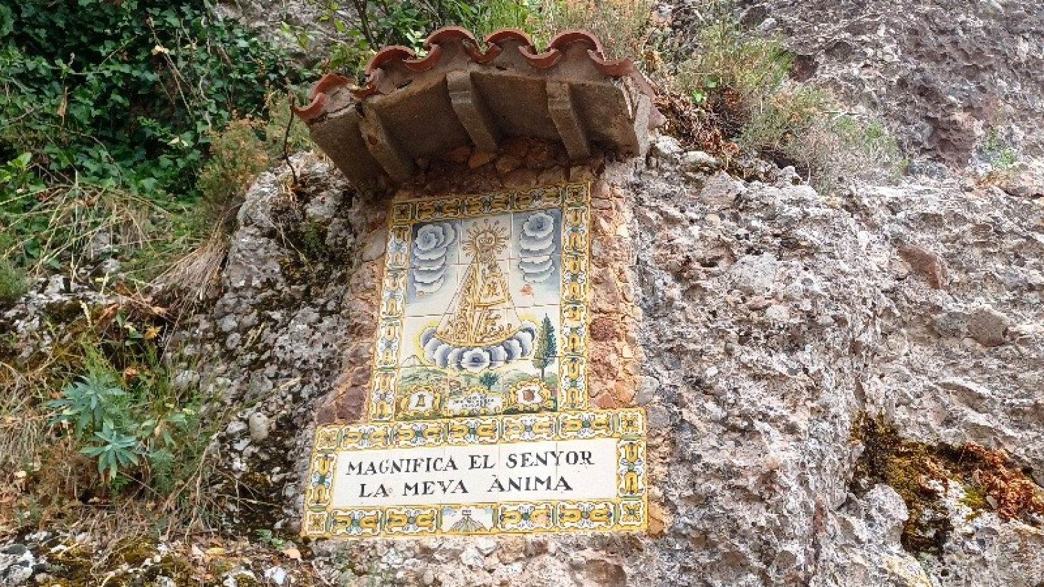Una de las advocaciones en el Camí dels Degotalls.