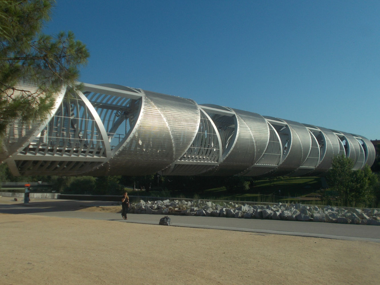 Vista de un tramo del Puente de Perrault.