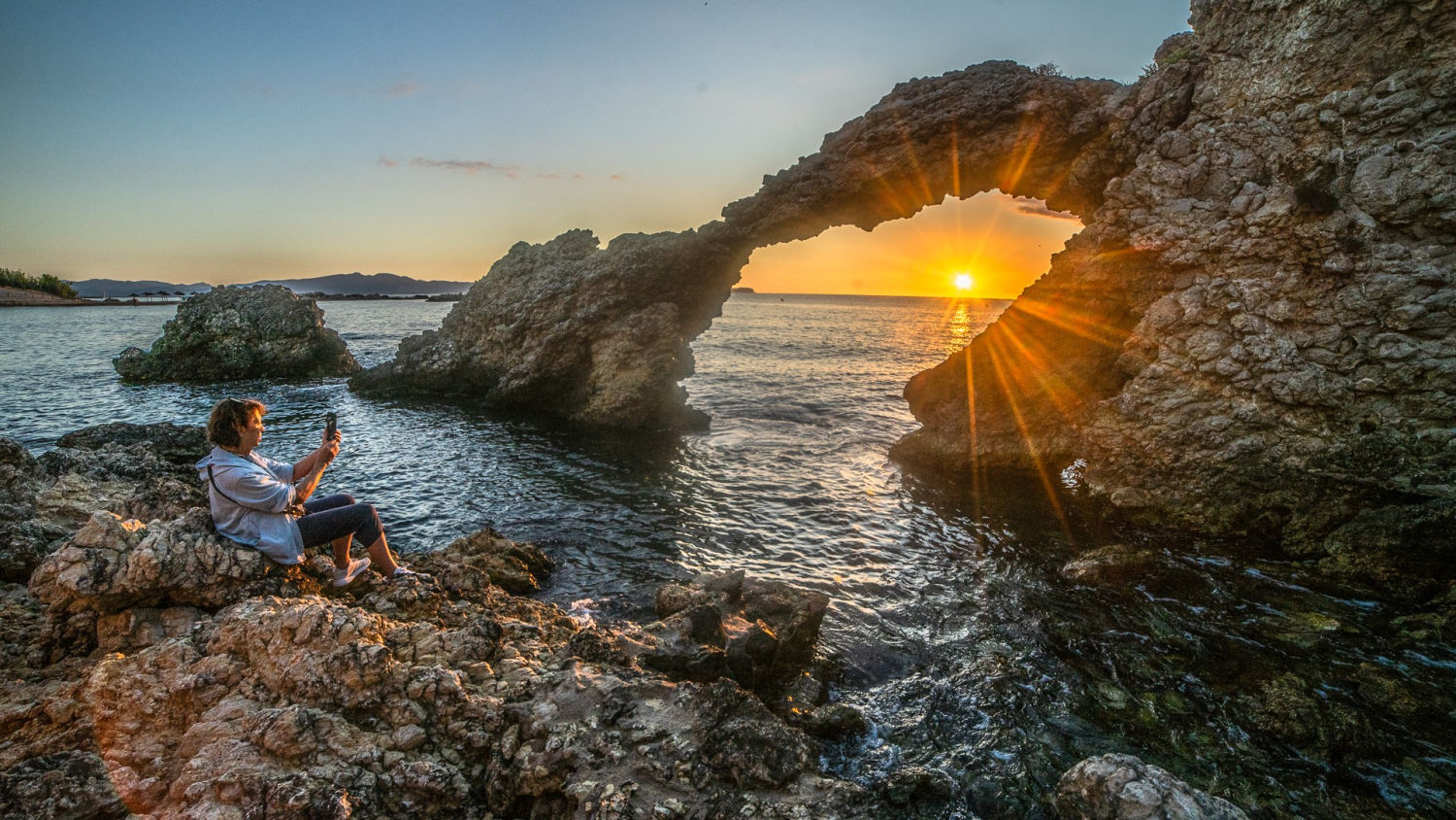 Retratando el amanecer en El Portitxol.
