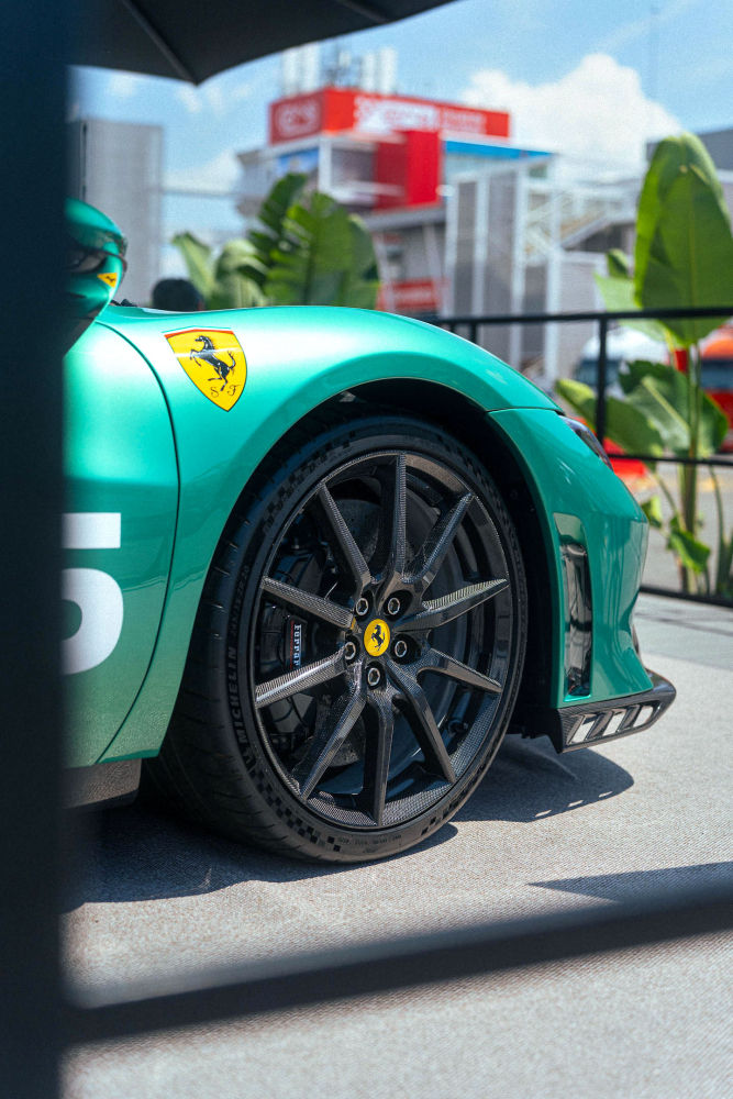 Detalle de un coche del Ferrari Challenge Europe.