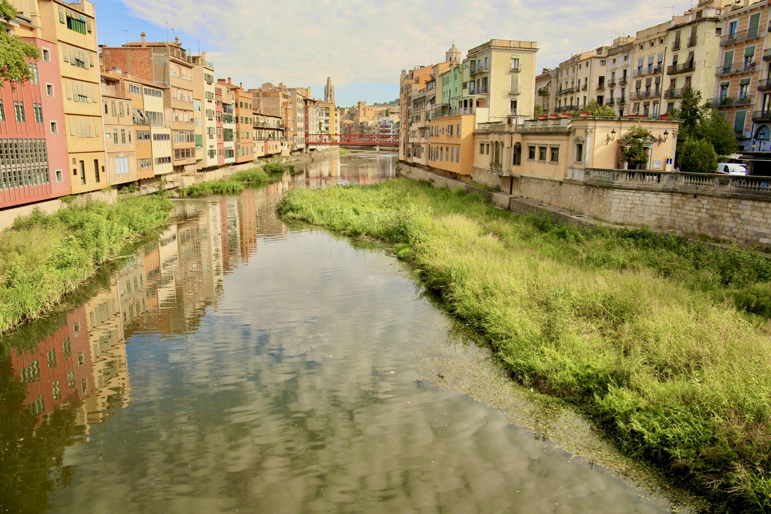 La belleza de las casas del Onyar.