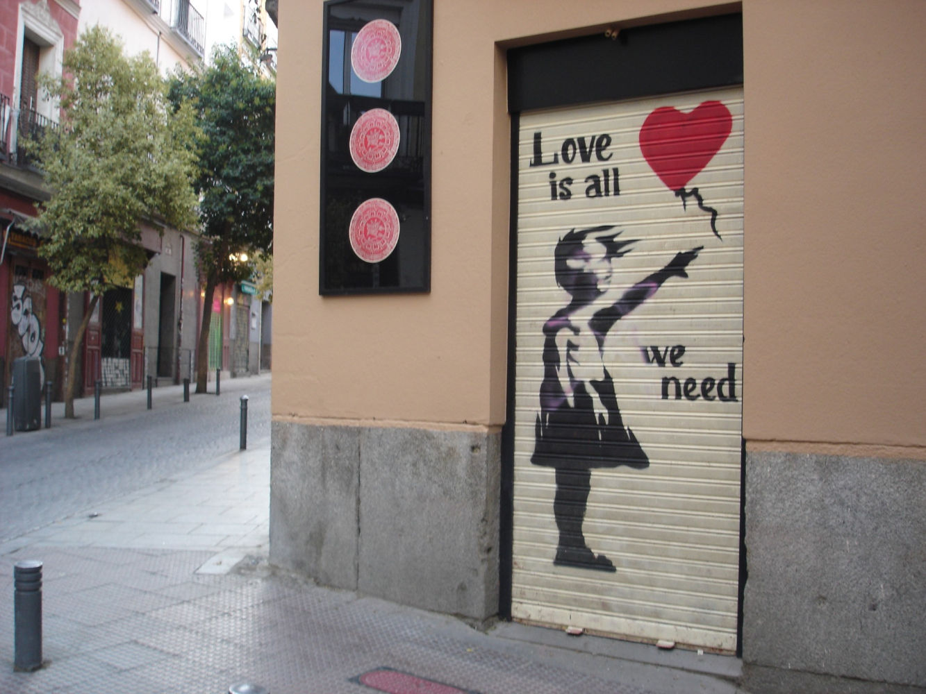 Un icono femenino en Malasaña.