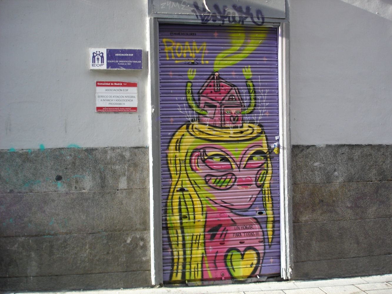 La mujer protagonista de los grafitis, en Malasaña.