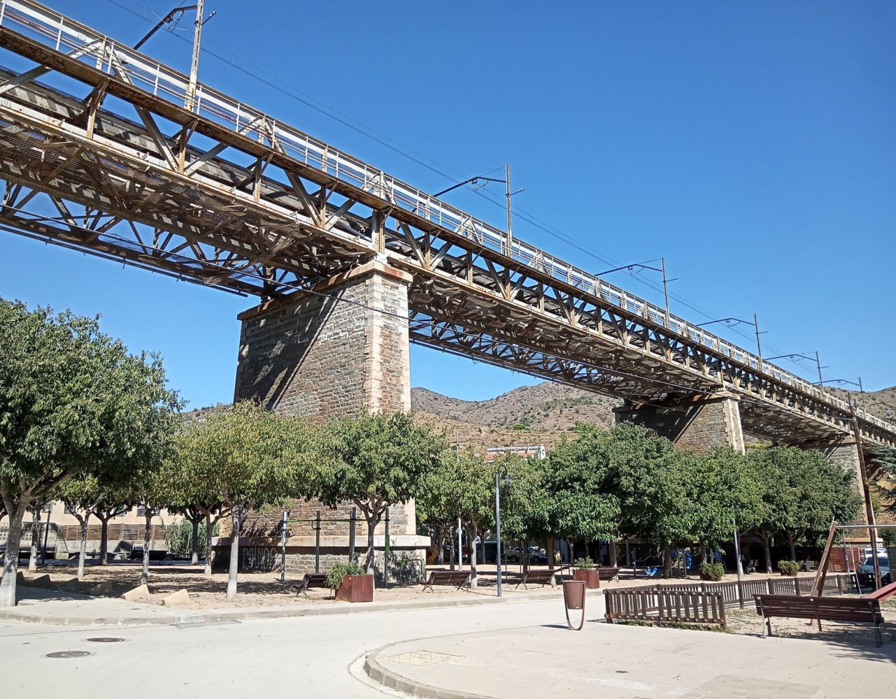 Puente ferroviario de Eiffel en Colera.