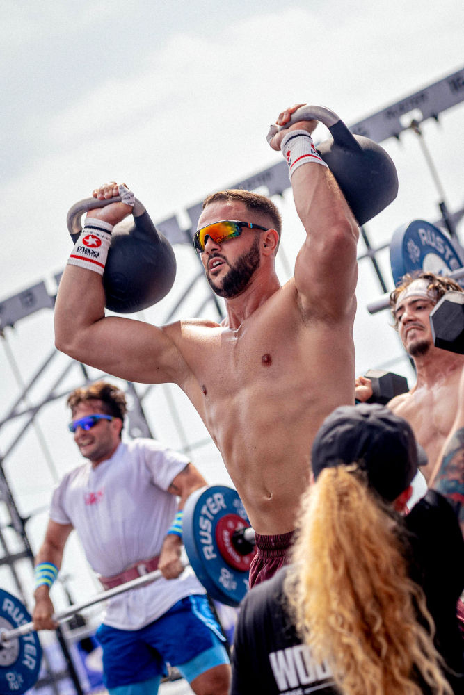 Atleta en pleno esfuerzo.