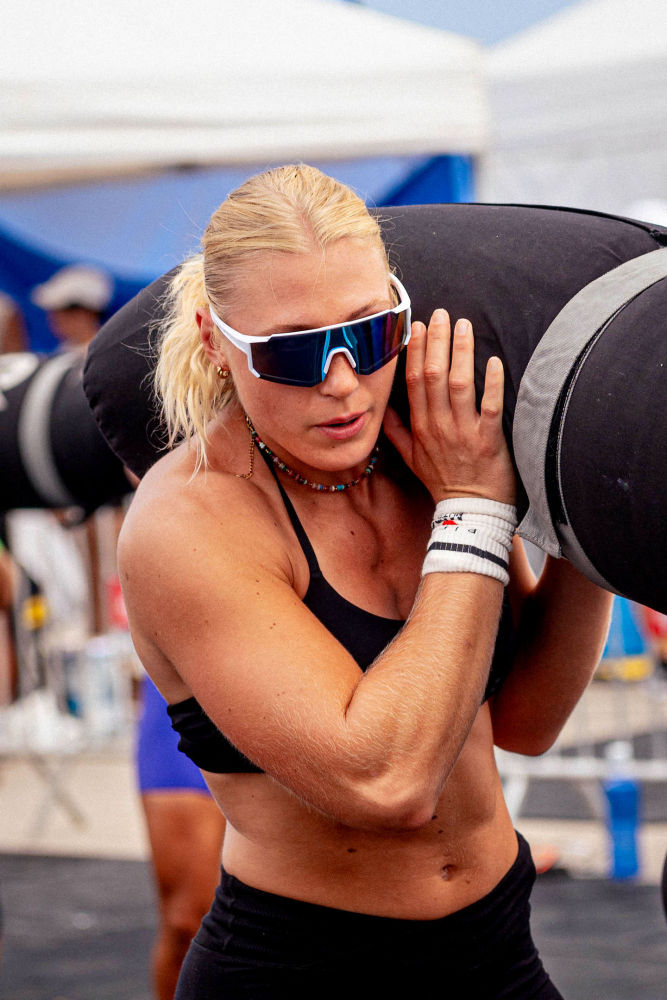 Detalle de una atleta en pleno esfuerzo.