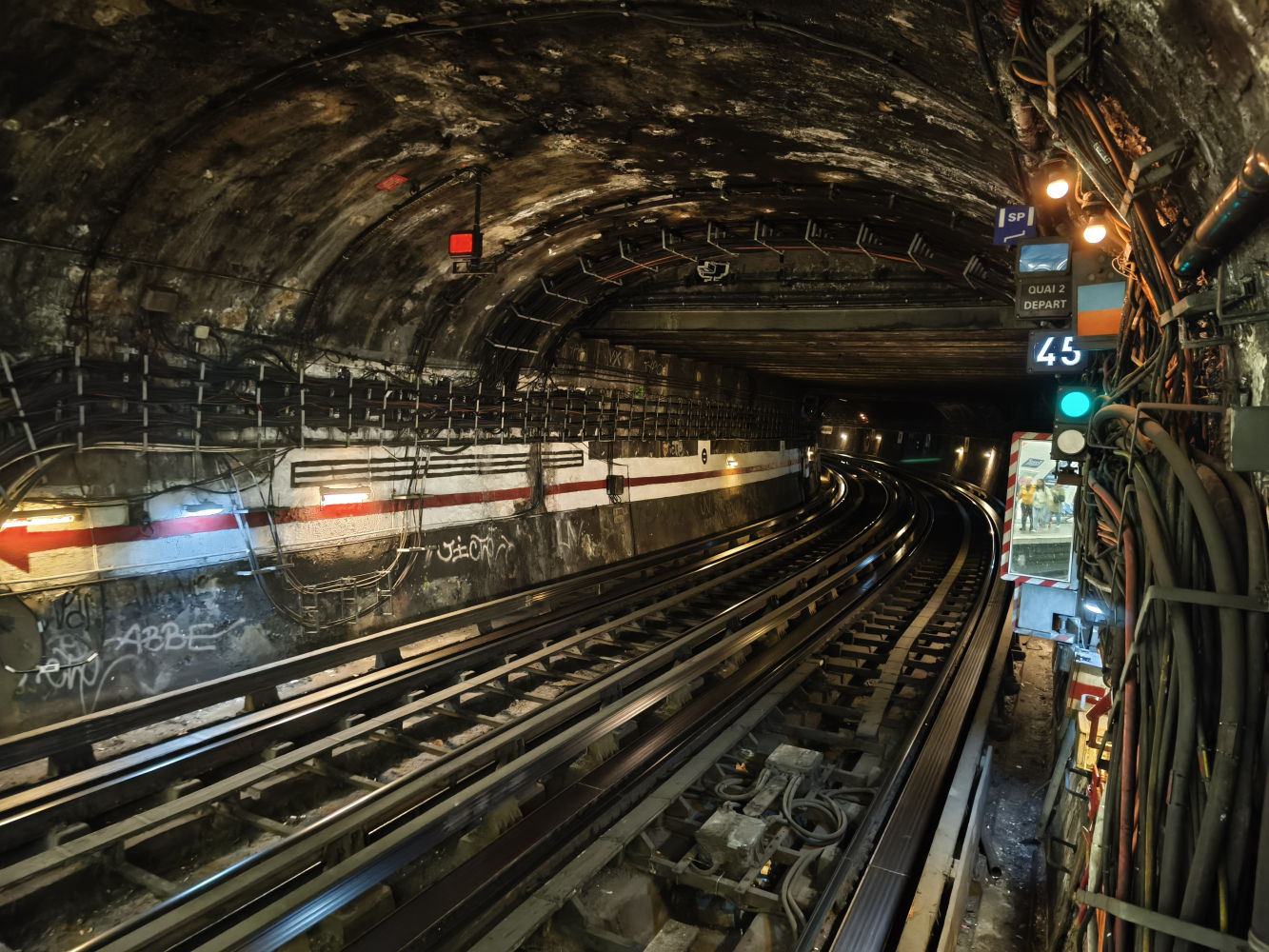 Túnel del metro de París.