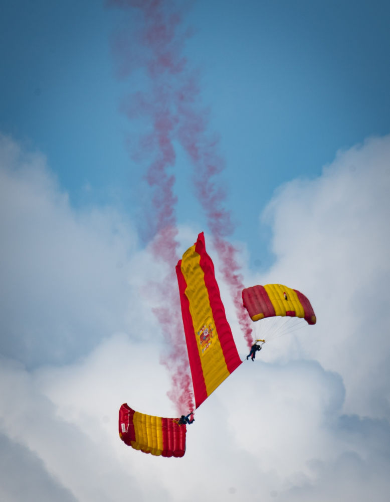 Paracaídas en la Festa del Cel.