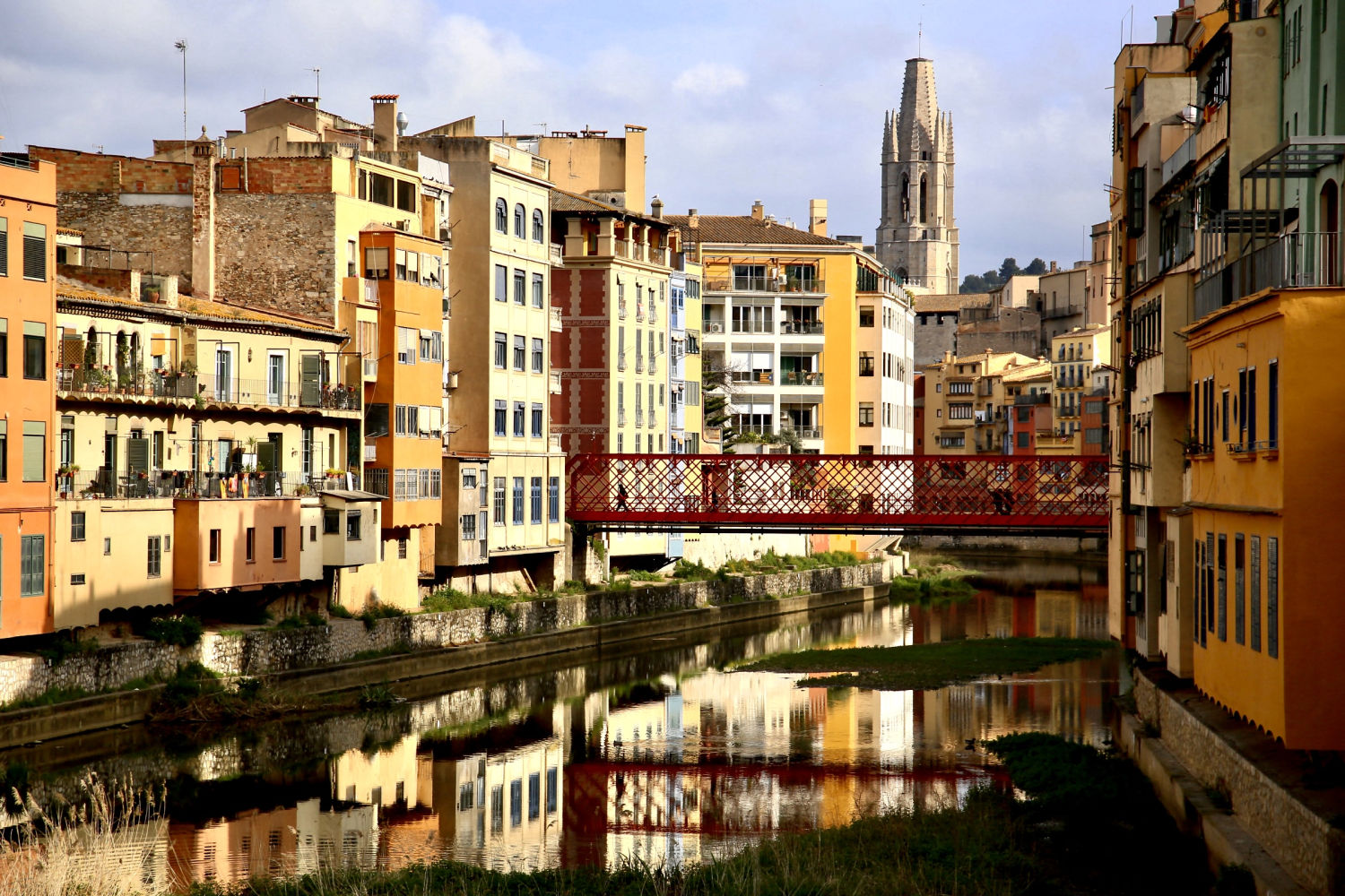 Vista general del Pont de les Peixateries Velles